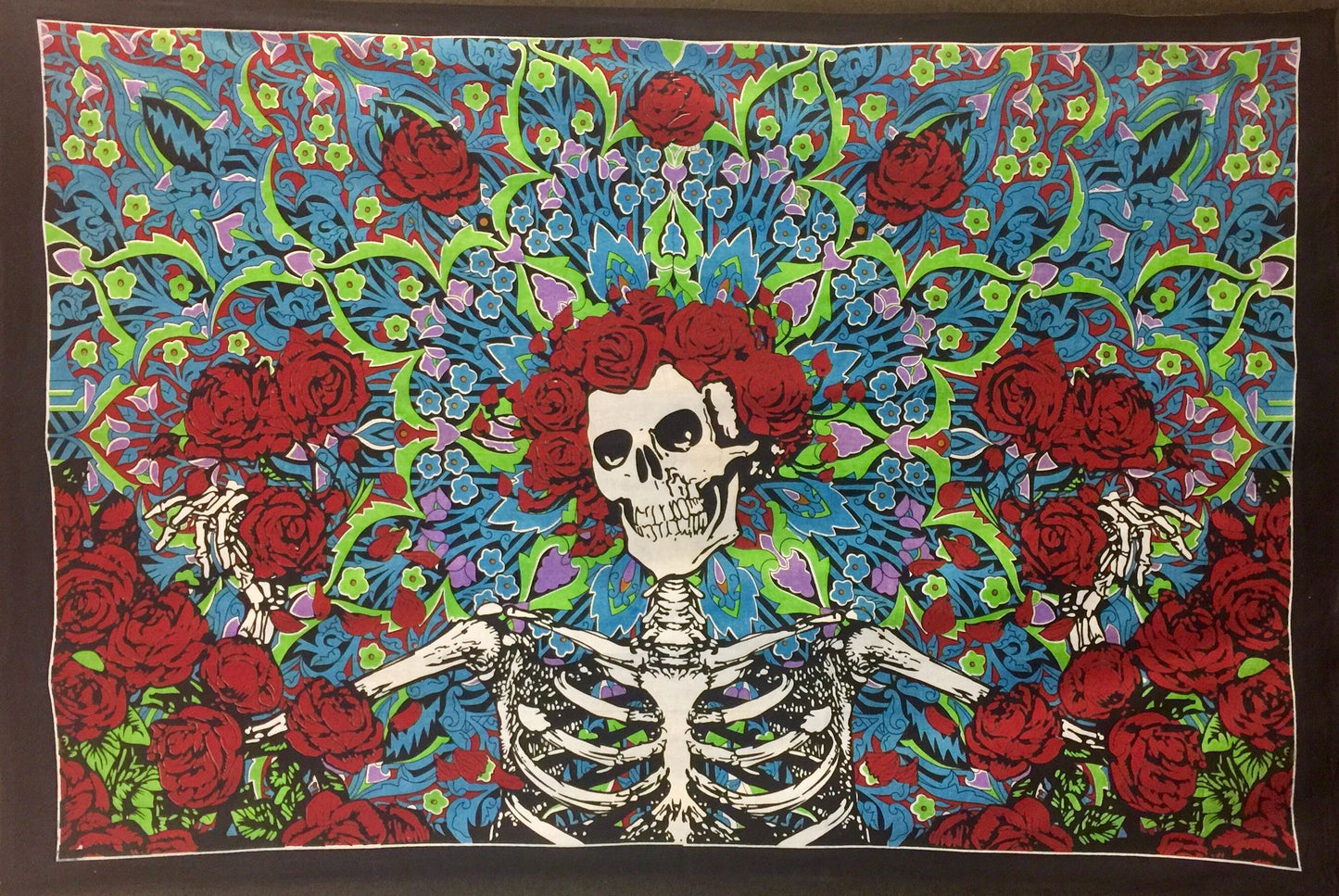 GRATEFUL DEAD TAPESTRY SKELETON WITH ROSES