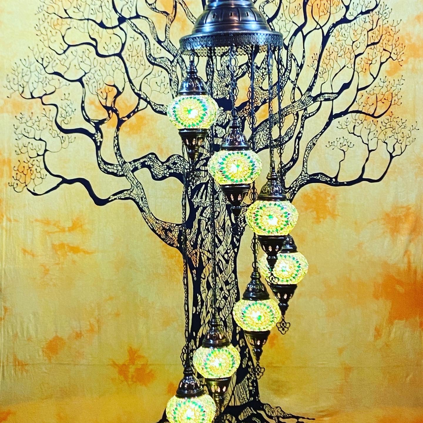 7 GLOBES CHANDELIER LIME GREEN