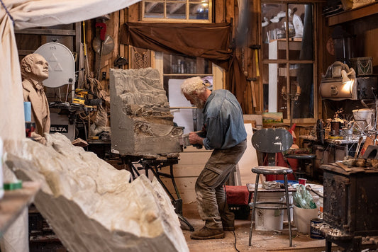 The Sculptor's Pride and the Messenger's Trick