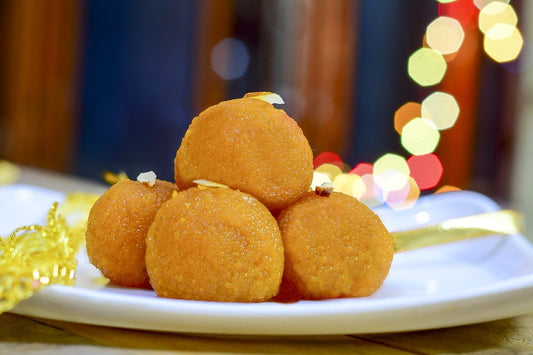 The Essence of Offering Food to God: A Teachings from the Saints