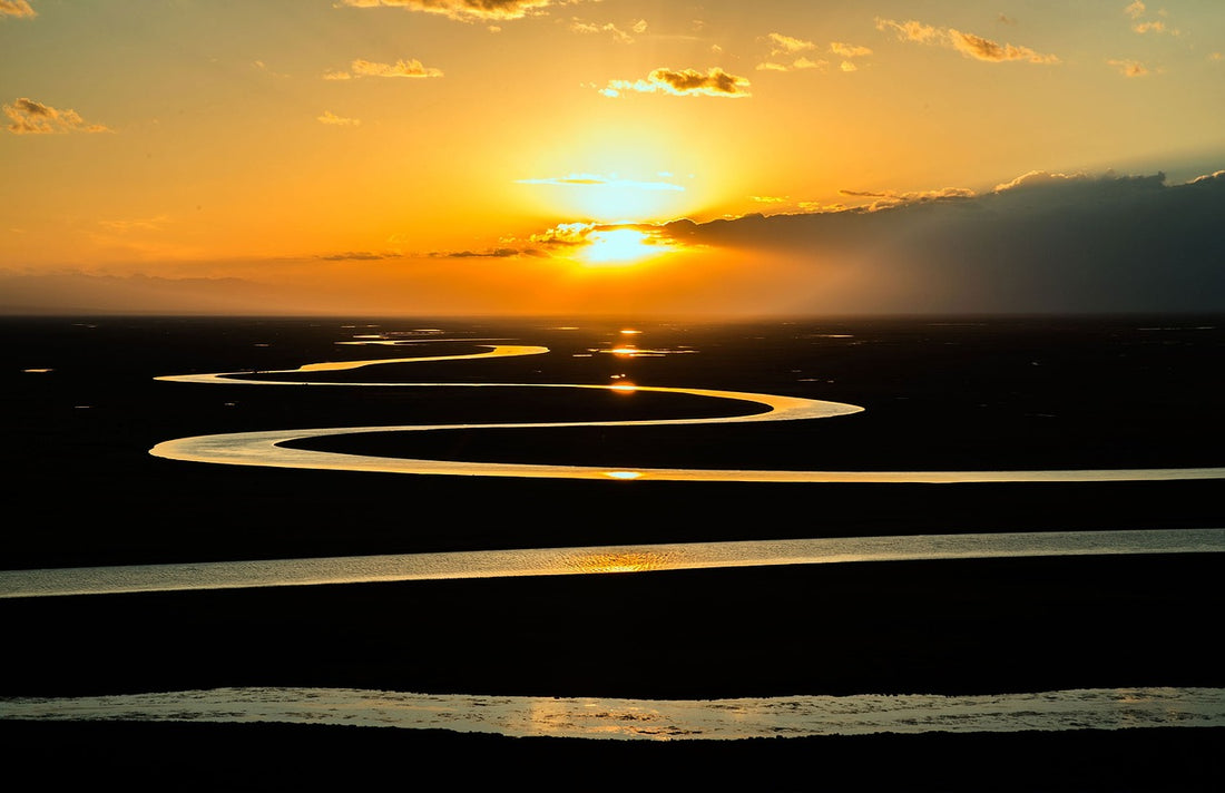 Flow of Thoughts: Guiding the River of the Mind