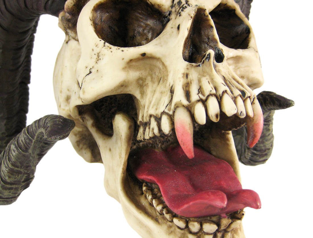Skull of the Horned Beast Statue – Detailed Ram-Horned Skull with Vampire Fangs – Cold Cast Resin Nightmare Creature Sculpture 4