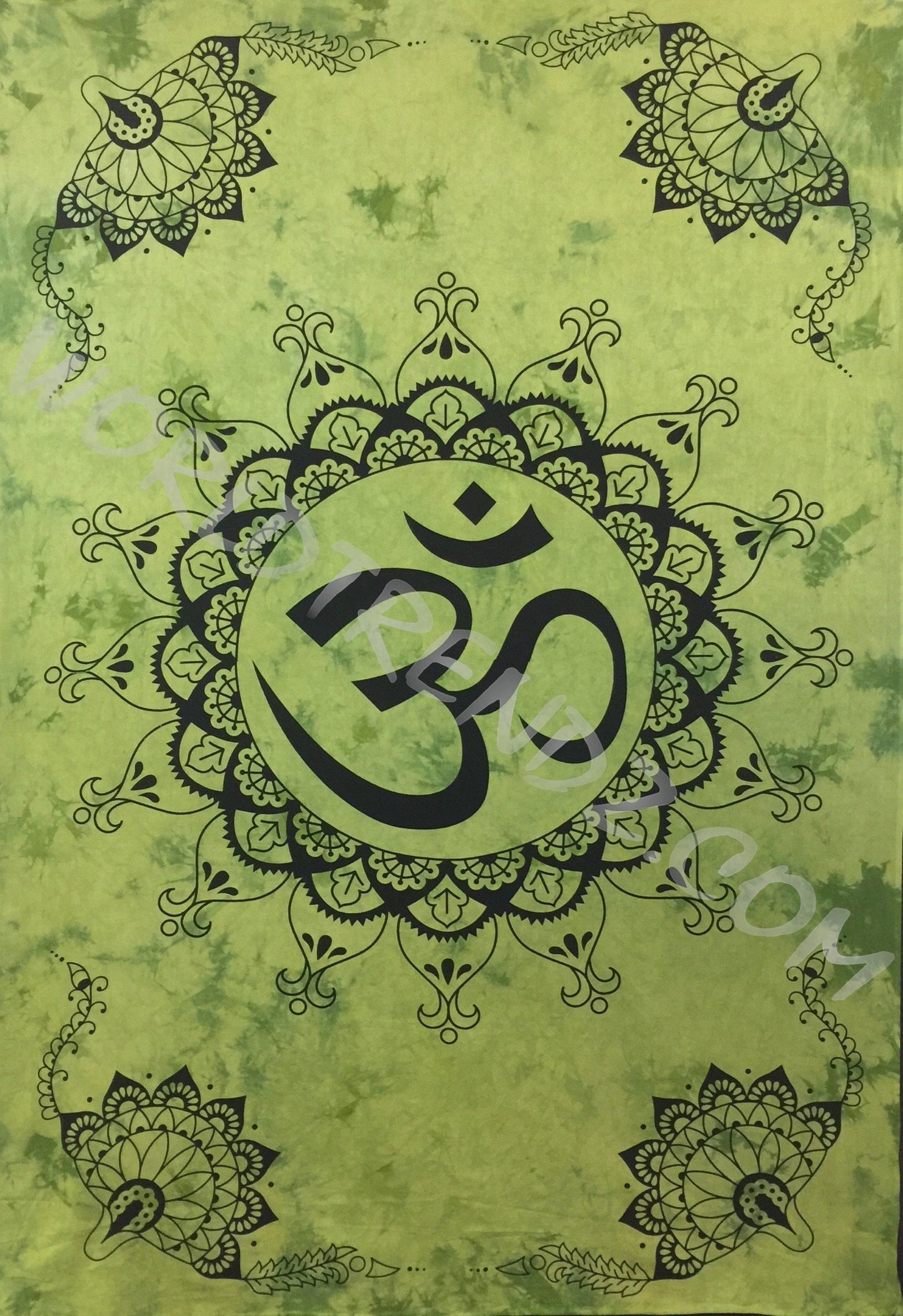 OM LOTUS Lotus CORNERS DESIGN TAPESTRY GREEN
