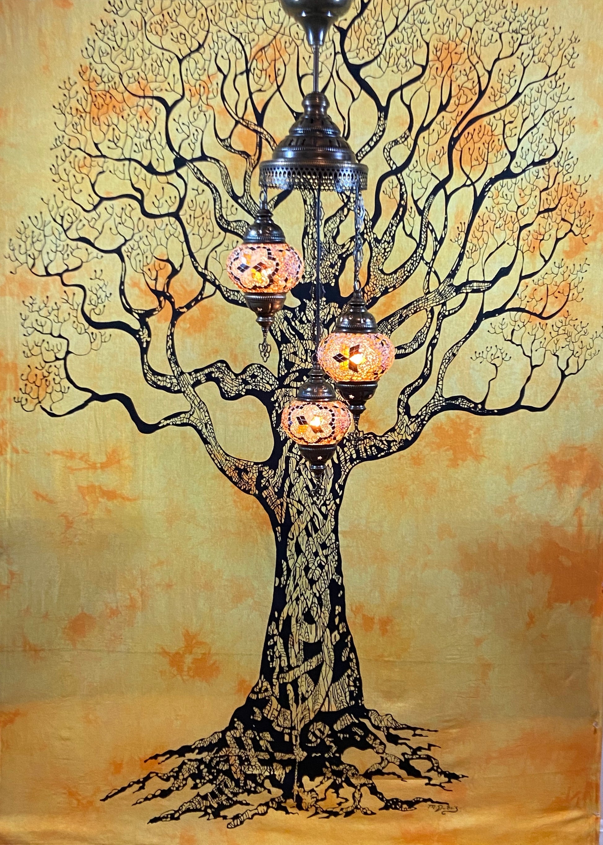 3 GLOBES CHANDELIER AMBER