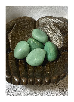 AVENTURINE TUMBLED HEALING STONE PIC
