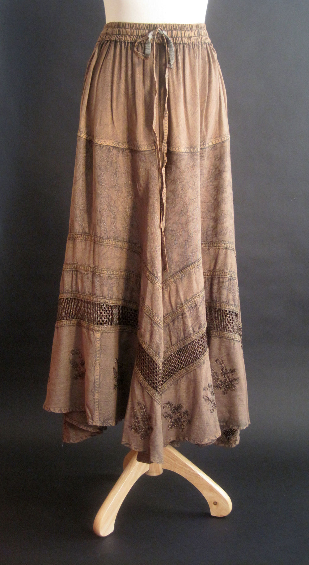 SOLID RAYON FLAIR SKIRT BROWN
