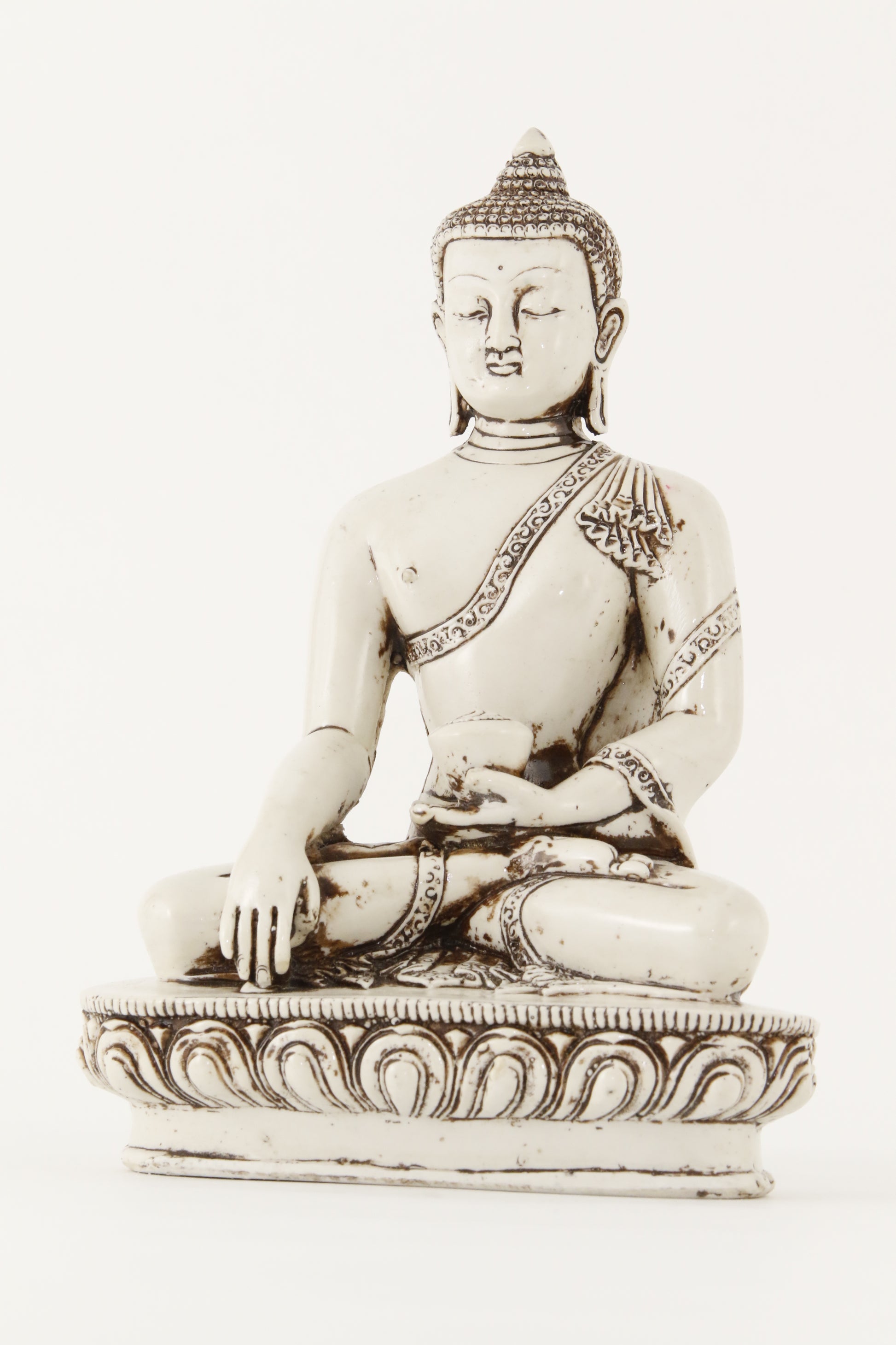 EARTH TOUCHING BUDDHA STATUE OFF-WHITE LARGE SIDE VIEW