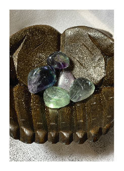 FLUORITE HEALING TUMBLED STONE