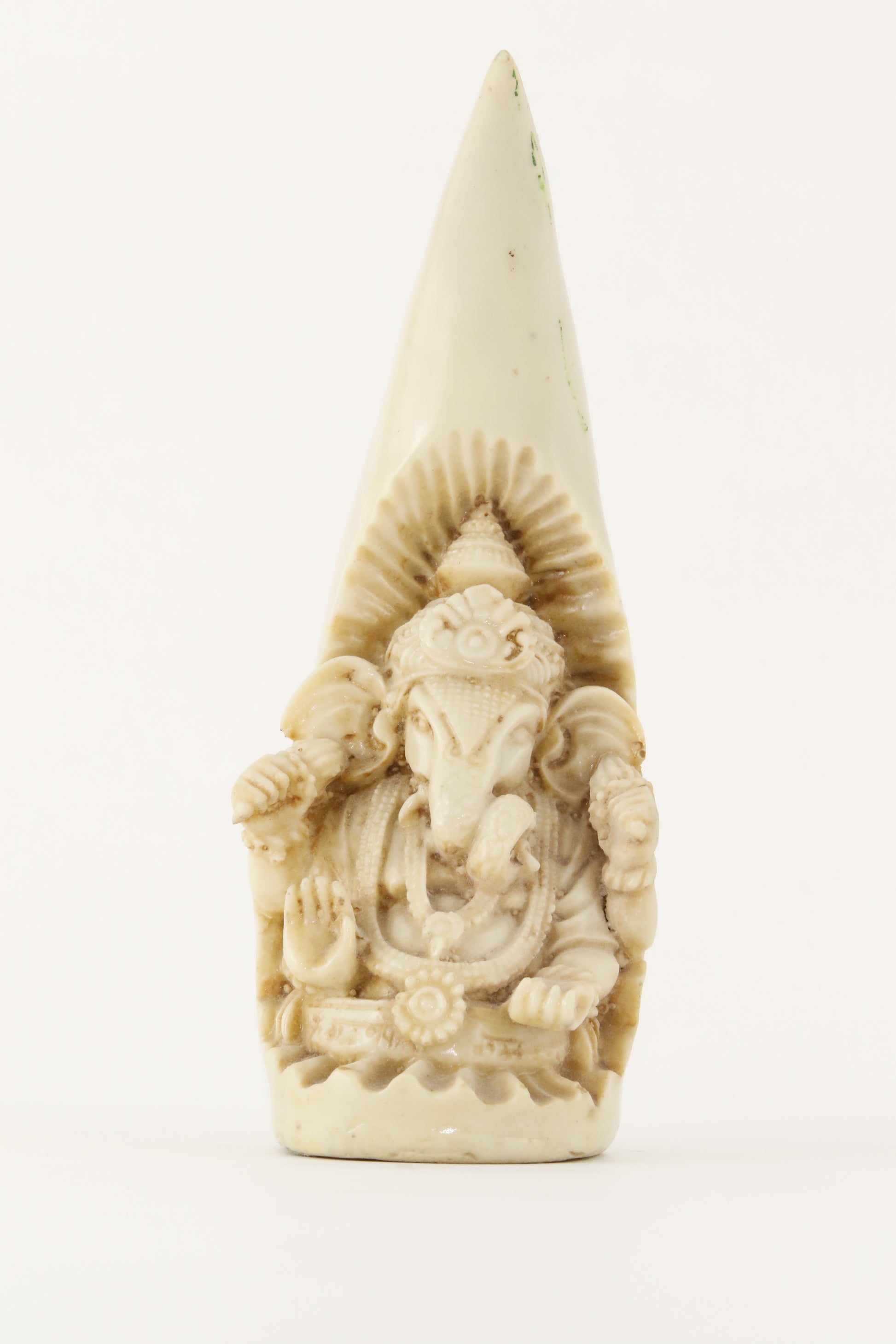 GANESHA TUSK STATUE OFFWHITE FRONT VIEW