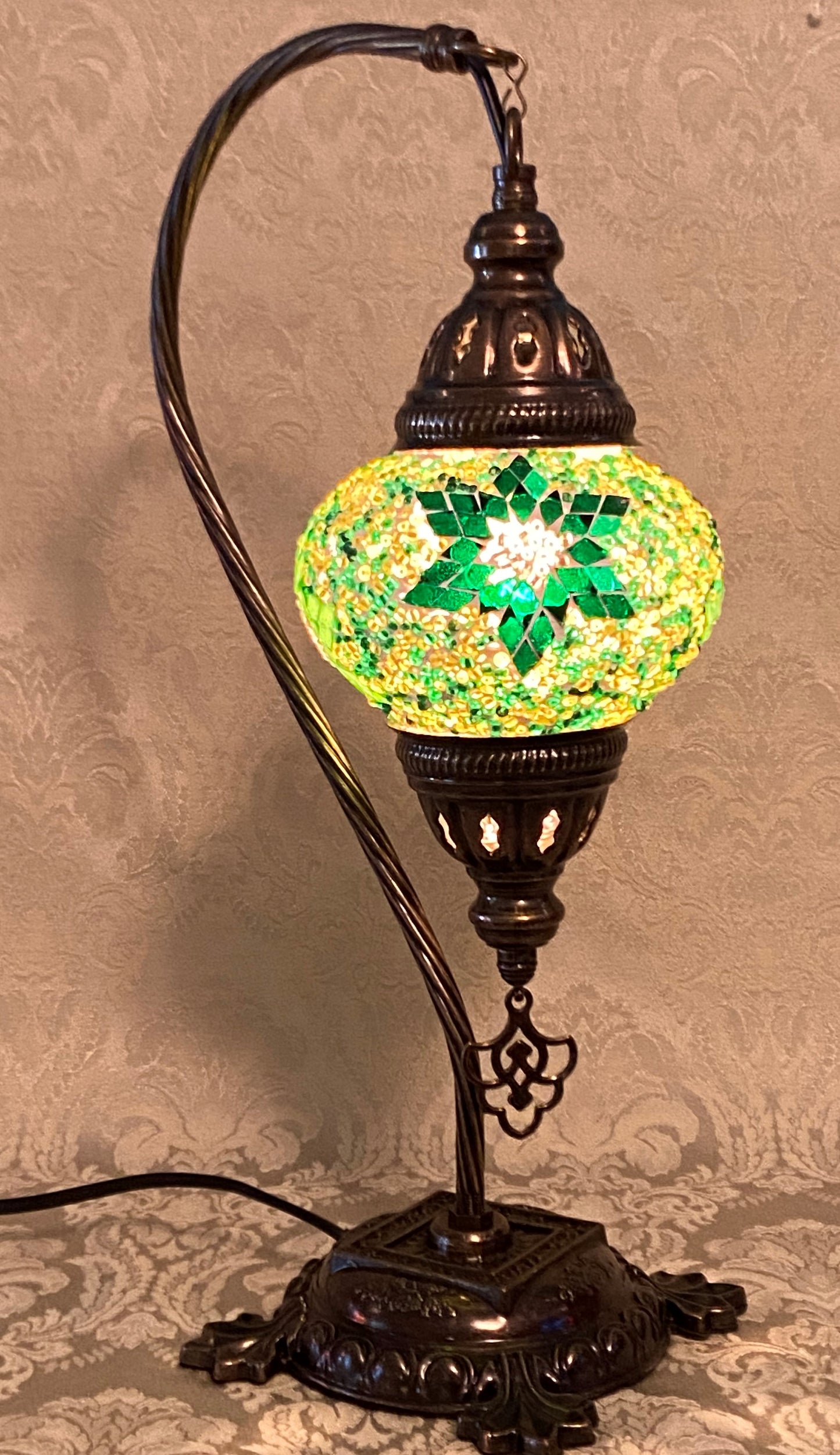 CAMEL NECK TABLE LAMP DB2 GREEN