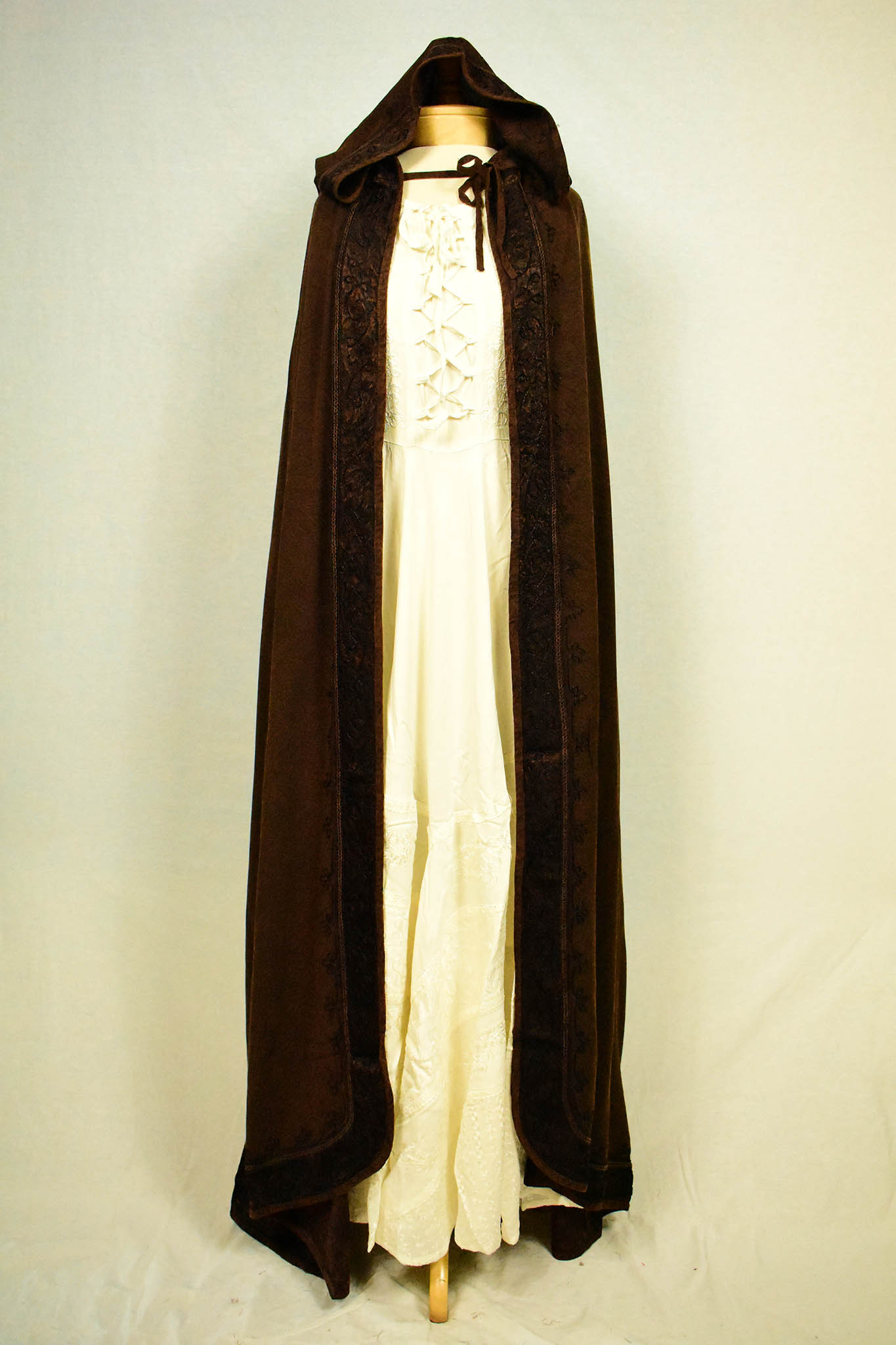 Magic Rayon Cloak Brown S/M