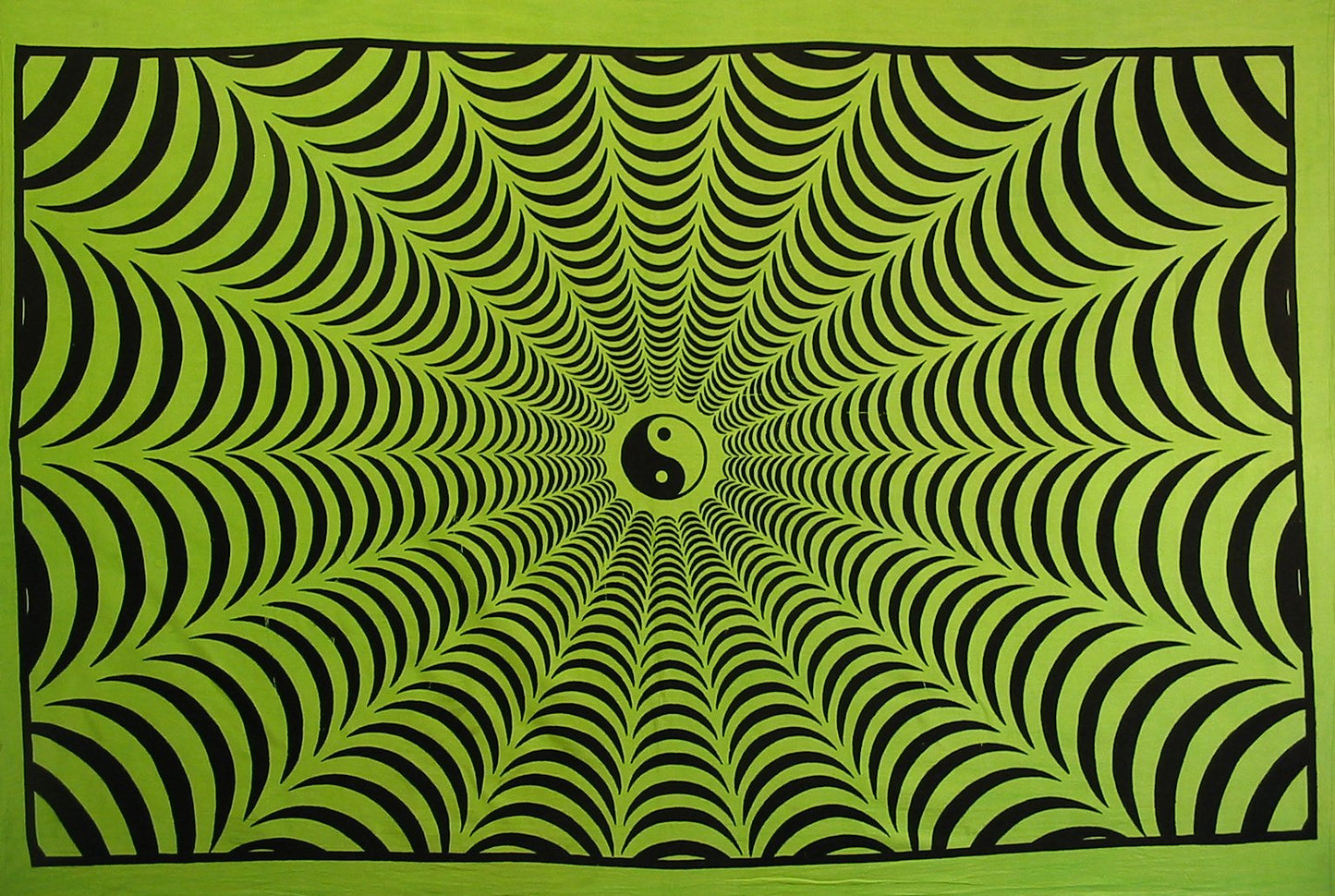 YIN YANG SPIDER WEB TAPESTRY LIME GREEN